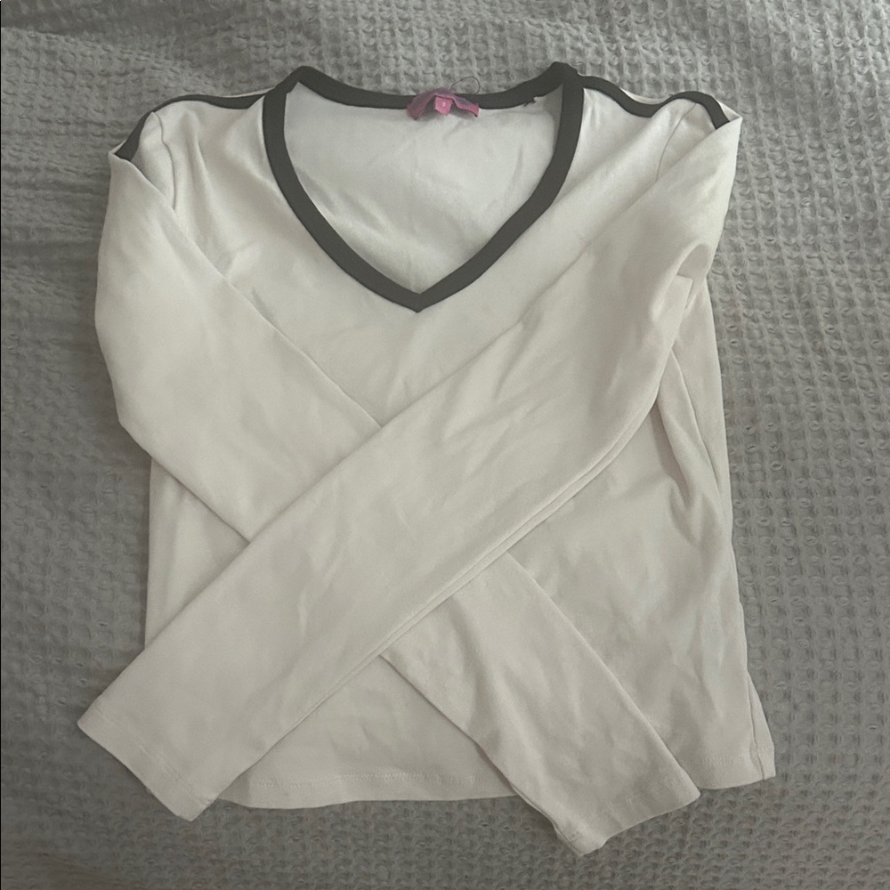 Edikted V-Neck Long Sleeve Top - Cream and Black